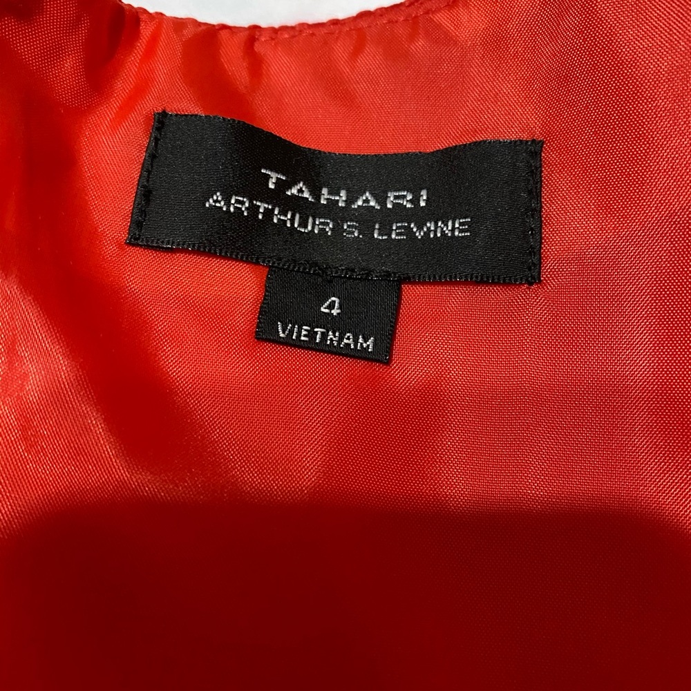Tahari Dress size 4 wore only one time , - Picture 9 of 13